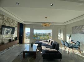 luxury condo with sea view, apartmán v rezidenci v destinaci Tanger