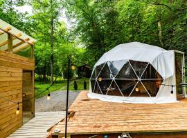 Solace glamping, hotell i Sevierville