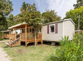 Mobilhome 6-8 personnes Cap Ferret, отель в городе Claouey