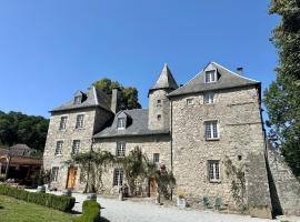 Château de la Borde à Ussel, bed & breakfast a Ussel