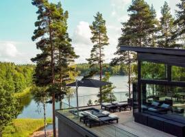 Villa Padel - Premium Lakeside Residence & Grounds, hotel di Lohja