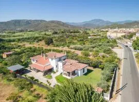 The White Villa
