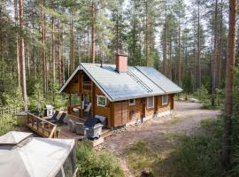 Cottage with Hot tub and Sauna, hotel din Uurainen