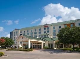 Hilton Garden Inn Houston/Bush Intercontinental Airport, hotel blizu aerodroma Interkontinentalni aerodrom Džordž Buš - IAH, Hjuston