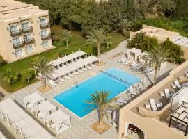 JAZ Neo Almazino, Almaza Bay