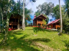 Family Resort, villa i Baan Tai