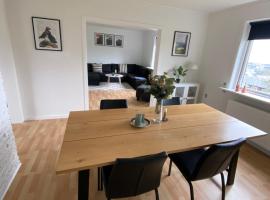 Apartment in the center of Tórshavn, free parking.，托爾斯港的飯店