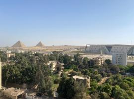 pyramids grand museum inn, hotel con parking en El Cairo