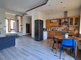 Spacious Condo 5 min to Jurmala Beach, hotel di Jūrmala