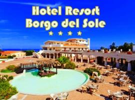 Hotel Borgo Del Sole Family Resort, hotel v destinácii Sorso