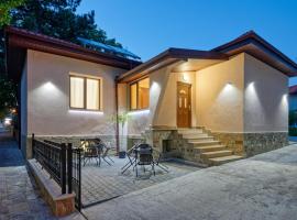 Къща за гости Relax, Cottage in Chissarja