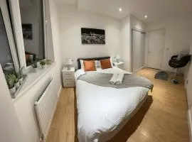 Modern 2 Bedroom Flat TH132