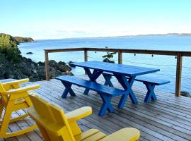 The View suites and breakfast in Triton, Newfoundland, gistiheimili í Pilleyʼs Island