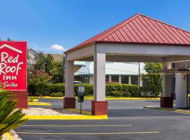 Red Roof Inn & Suites Statesboro - University, hotell i Statesboro