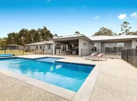 Acreage Farm Stay by Ready Set Stay - Cottage and House - 2 Houses