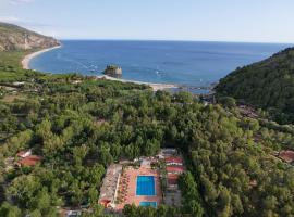 Villaggio Marbella Club, camping resort en Palinuro