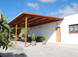 Casa El Cuarto con preciosas vistas en Candelaria, rental liburan di Candelaria