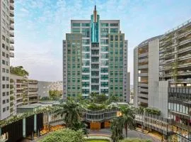 Sheraton Surabaya Hotel & Towers, Sheratoni hotell sihtkohas Surabaya