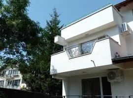 Цвят бяло