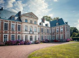 Chambres d'hôtes & Gîtes du Château de Grand Rullecourt, hotel met parkeren in Grand Rullecourt