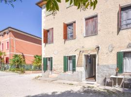 Gorgeous Home In San Zenone D, Ezzelini With Kitchen, holiday home in Fonte