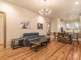 Cottage with 3 Bedrooms near St. Charles with a Pool