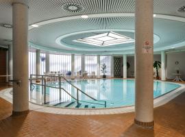 Loft in an old factory, hotel with pools in Turku