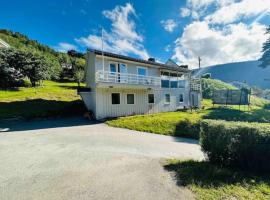 Prestadalen 6, apartamento en Sogndal