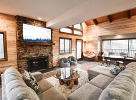 Free Resort Passes - Hot Tub - Sauna - Views - Fast Wi-Fi - Pet Friendly, hotel en Basye