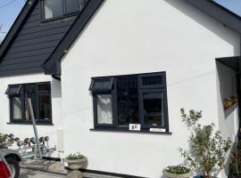 HarbourSide Studio apartment Poole Hamworthy Bh15, hotel di Hamworthy