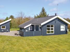 3 Bedroom Awesome Home In Ulfborg、Sønder Nissumのホテル