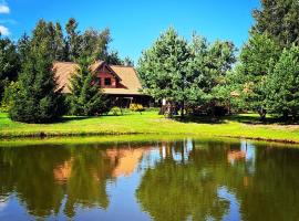 Vasilevičių Sodyba - Entire Homestead with Sauna, hotel in Piauliai