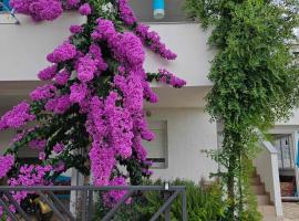 Apartman Legac 2 Nin, hotel a Nin