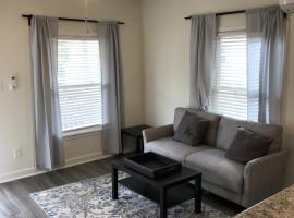 Lakewoodlyon Park Renovated Cottage Near Duke 23a, παραθεριστική κατοικία σε Durham