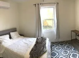 LakewoodLyon Park Renovated Cottage Near Duke 23B