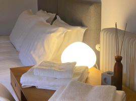 Unik BnB midt i byen, hotel em Herning