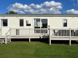 3 Bedroom, 8 Berth, Dog Friendly, Holiday Home