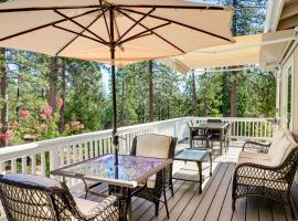 Groveland Vacation Rental with Private Deck and Grill!, Hotel in Groveland