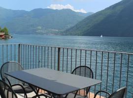 FRONT LAKE SUITE, hotel a Oria