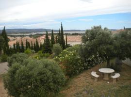 Le Fenouillet Chambres D'hotes proche des Grands Buffets, hotell sihtkohas Narbonne