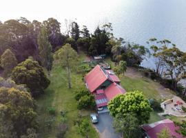 Tranquil Point, family hotel in Cygnet