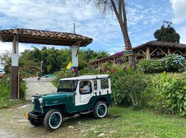 Finca Cafetera Madrigal - Café Sortiz, cabaña o casa de campo en Maravélez