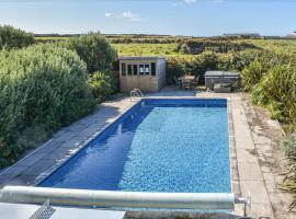 No Place, holiday home in Sennen