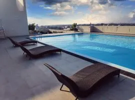 Spacious Luxury apartment in Relaxing homey env.