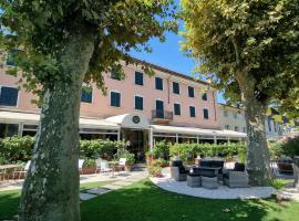 Ristorante Albergo Corona – hotel w mieście Novi Ligure