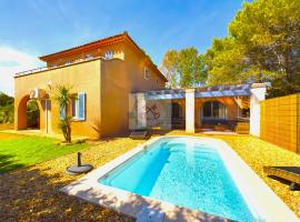 Villa 4 chambres avec piscine, hotel u gradu 'Fréjus'