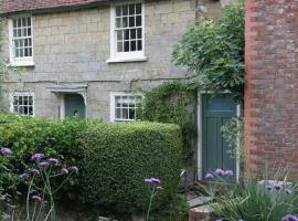 IVY COTTAGE, hotel en Pulborough