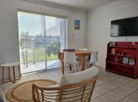 Cosy apartment with garage near (kite) beach