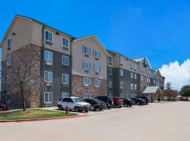 WoodSpring Suites Fort Worth Trophy Club, מלון בTrophy Club