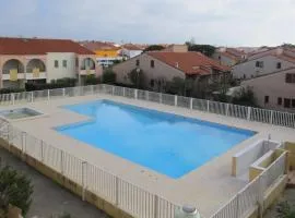 Maison mitoyenne résidence Piscine proche plage 5PB157